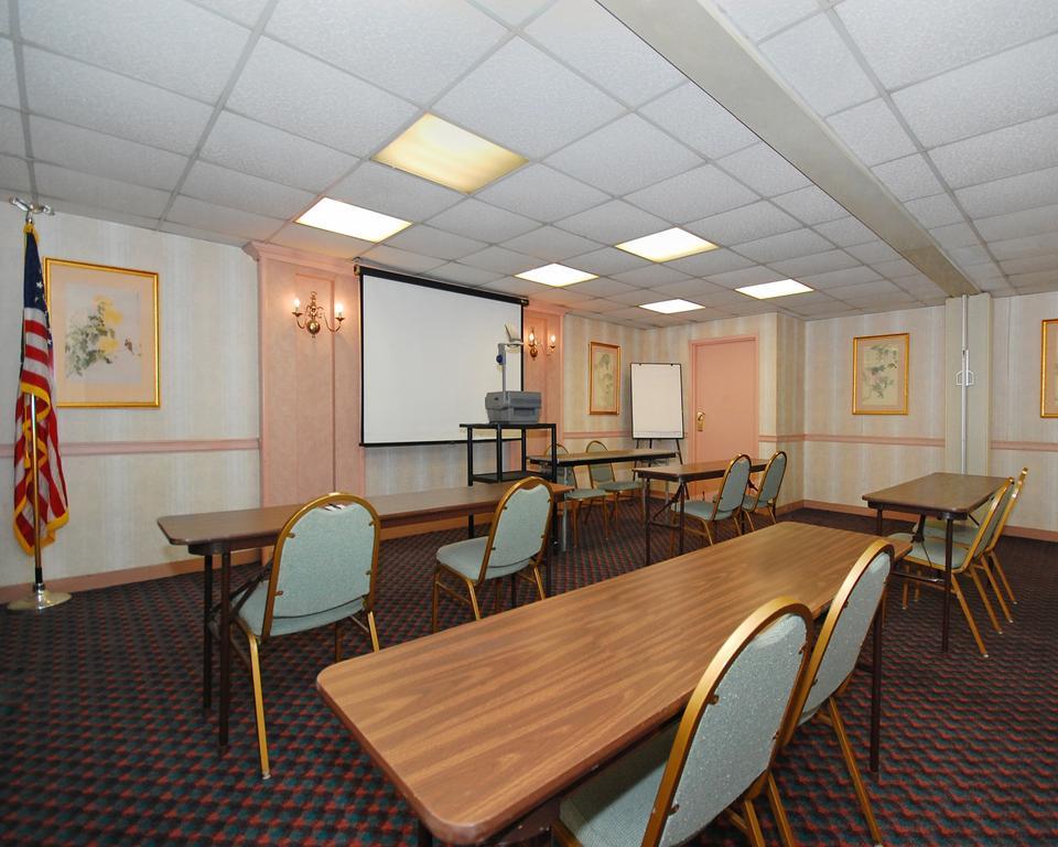 Holiday Inn Express Harrisburg Sw - Mechanicsburg By Ihg Facilities photo